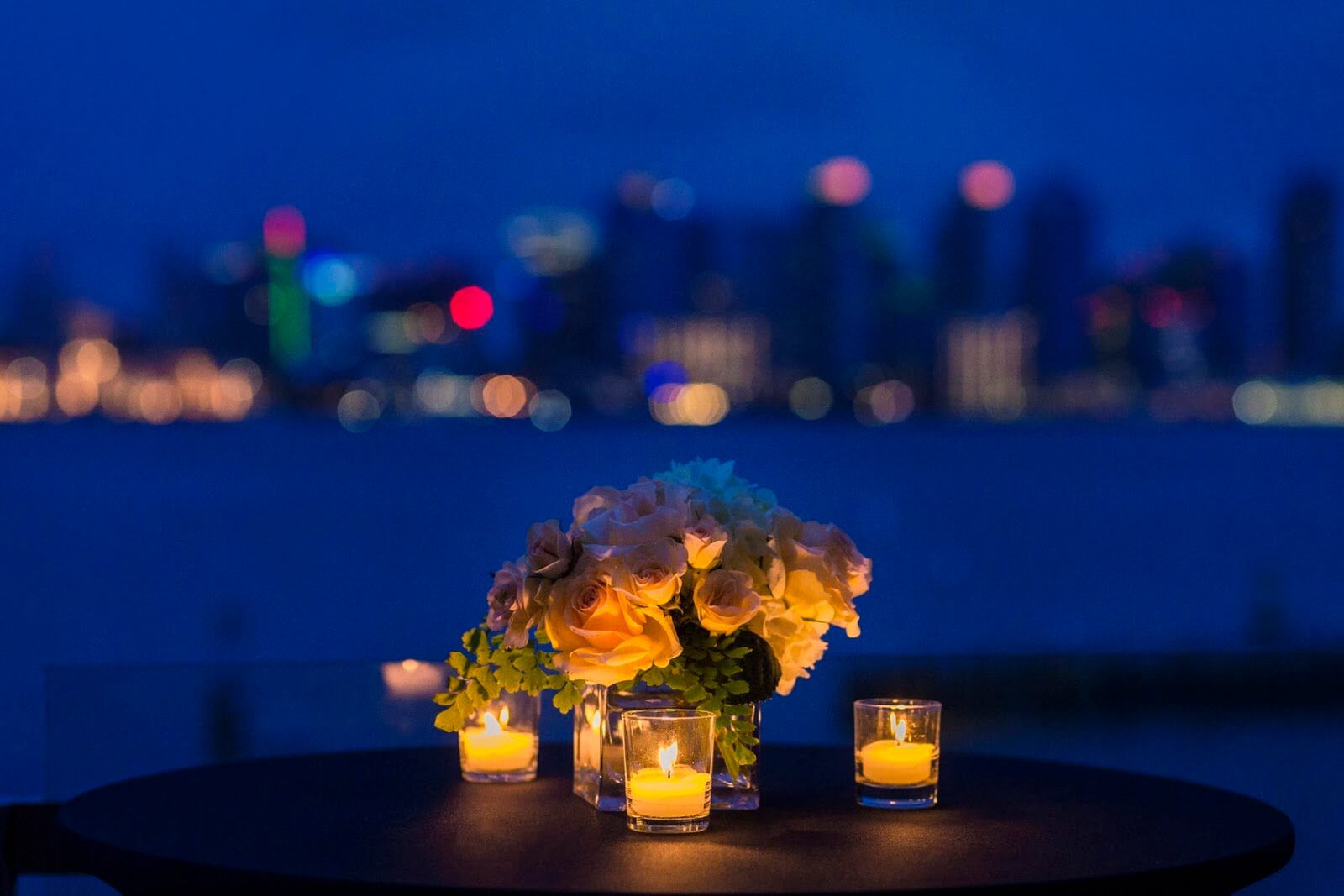 best date restaurants austin: candlelit table